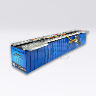 Batteria LTO TITANIUM 14.4V 100Ah - 30 Celle con BMS e Barre - 66x12x11cm