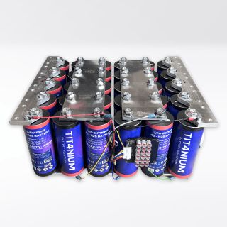 Extreme 225Ah TITANIUM 14.4V Battery - 30 LTO Cells with BMS and Bars - 42x35x19cm