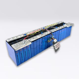 Batteria LTO TITANIUM 14.4V 80Ah - 24 Celle con BMS e Barre - 53x11.5x11cm